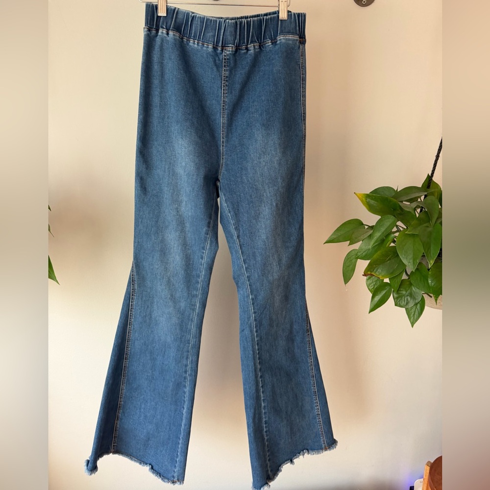 American Bazi Elastic Waist Pull-on Stretch Women's Fringe Hem Flared Jeans | L